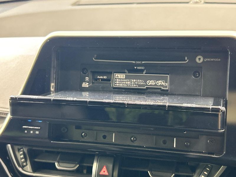 2017 Toyota C-HR DAA-ZYX10 (UW-6a89156645ace)[11]