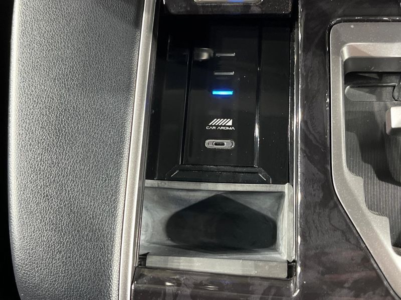 2019 Toyota Vellfire DBA-AGH30W (UW-6a8a6311a9450)[22]