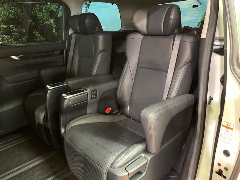 2021 Toyota Alphard 3BA-AGH30W (UW-6a8a63170edfa)[12]