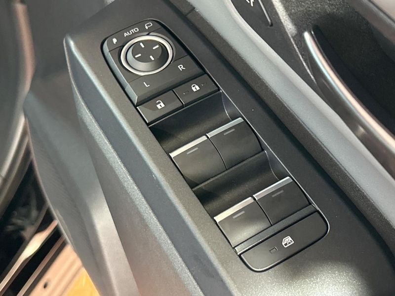 2026 Toyota RAV4 6AA-AXAN64 (UW-6a8a633ad3b31)[22]