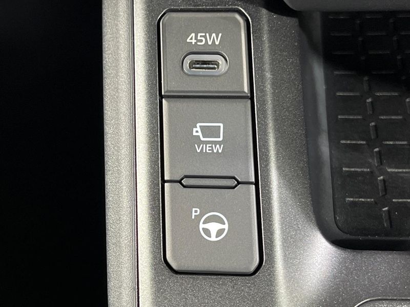 2026 Toyota RAV4 6AA-AXAN64 (UW-6a8a633c98673)[26]