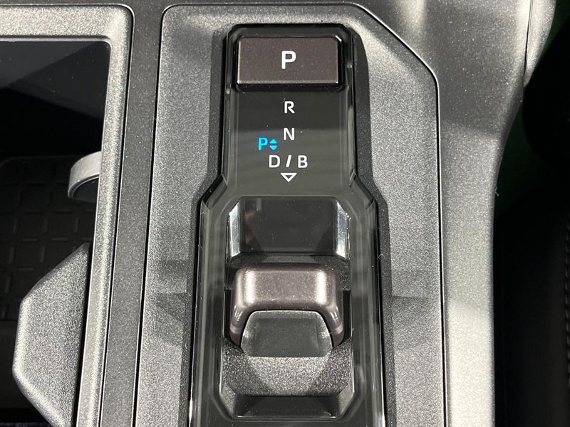 2026 Toyota RAV4 6AA-AXAN64 (UW-6a8a633c98673)[27]
