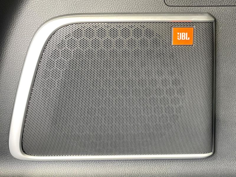 2024 Toyota Harrier Hybrid 6AA-AXUH80 (UW-6a8a6348b90ab)[29]