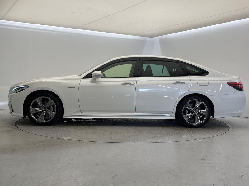 2020 Toyota Crown Hybrid 6AA-AZSH20 (UW-6a8a6354403f7)[29]