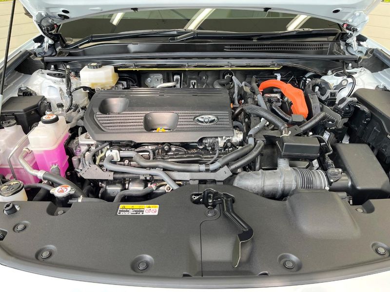 2025 Toyota Crown Sports 6AA-AZSH36W (UW-6a8a635ba3357)[5]