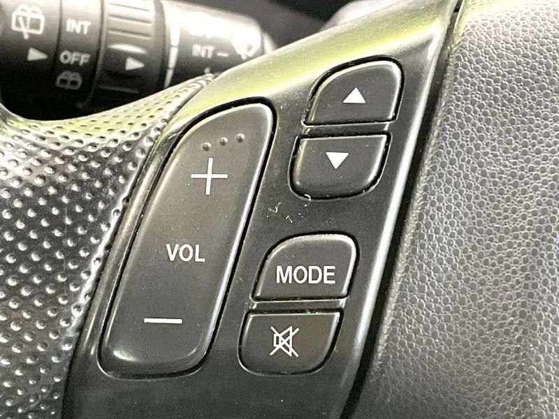 2009 Mazda Premacy DBA-CREW (UW-6a8a63975de81)[16]