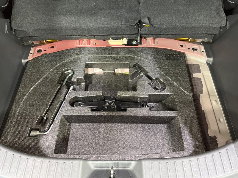 2016 Mazda Demio LDA-DJ5AS (UW-6a8a63a4b6b20)[6]