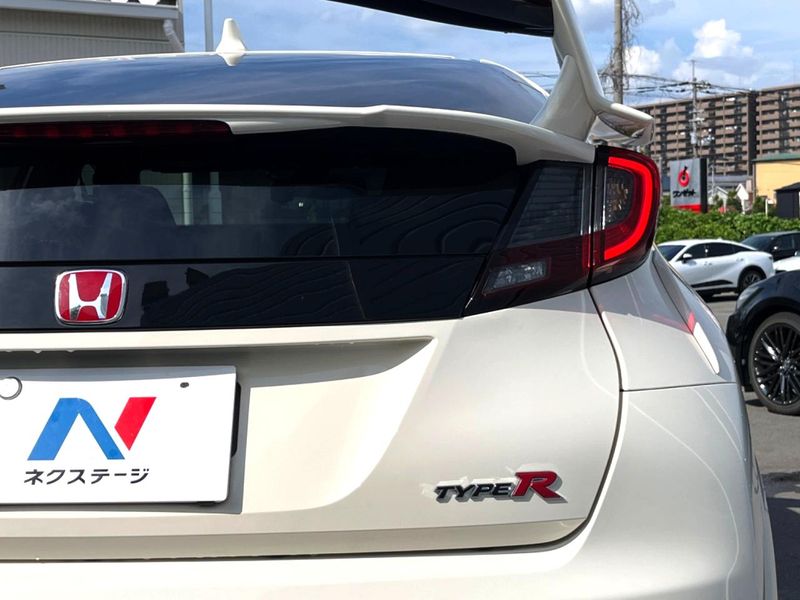 2016 Honda Civic DBA-FK2 (UW-6a8a63c169d15)[26]