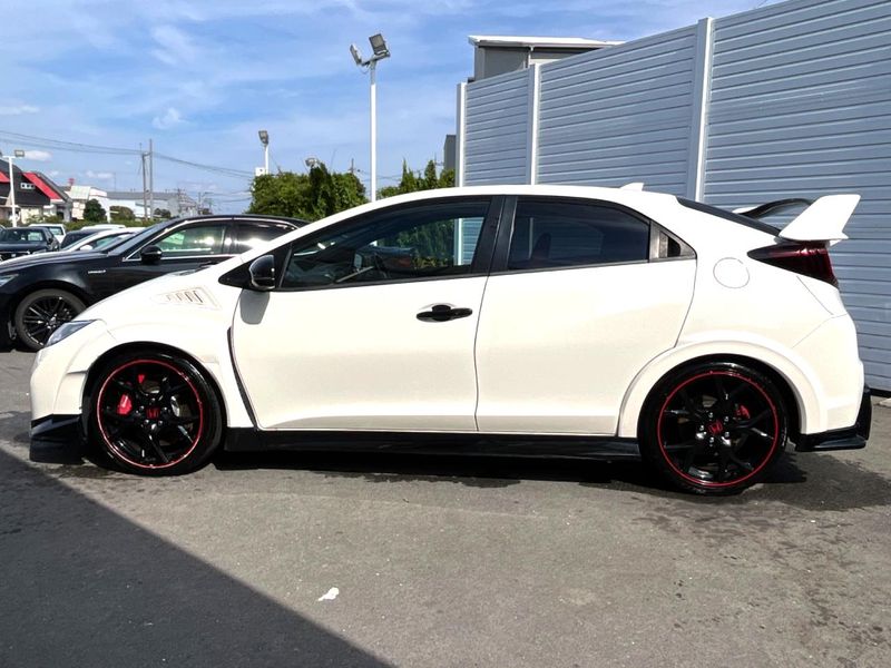 2016 Honda Civic DBA-FK2 (UW-6a8a63c169d15)[18]