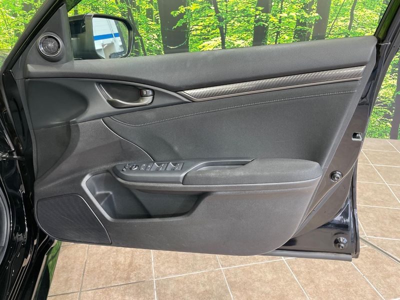 2018 Honda Civic DBA-FK7 (UW-6a8a63c1784f0)[28]