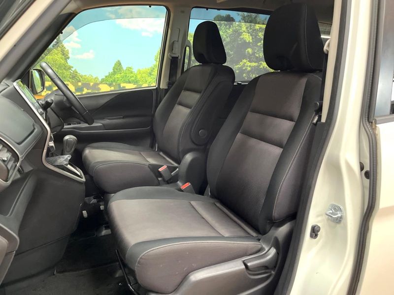 2017 Nissan Serena DAA-GFC27 (UW-6a8a63d89bbd5)[5]