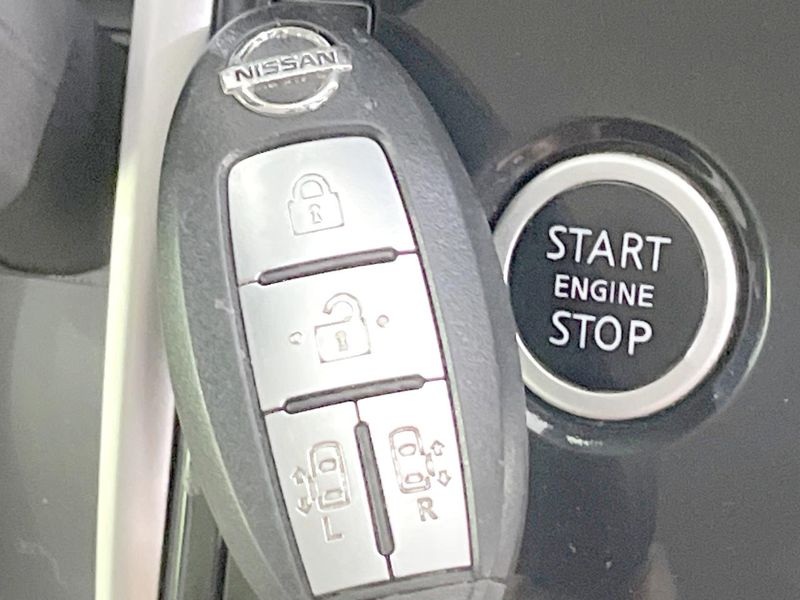 2018 Nissan Serena DAA-GFC27 (UW-6a8a63db1a2a2)[5]
