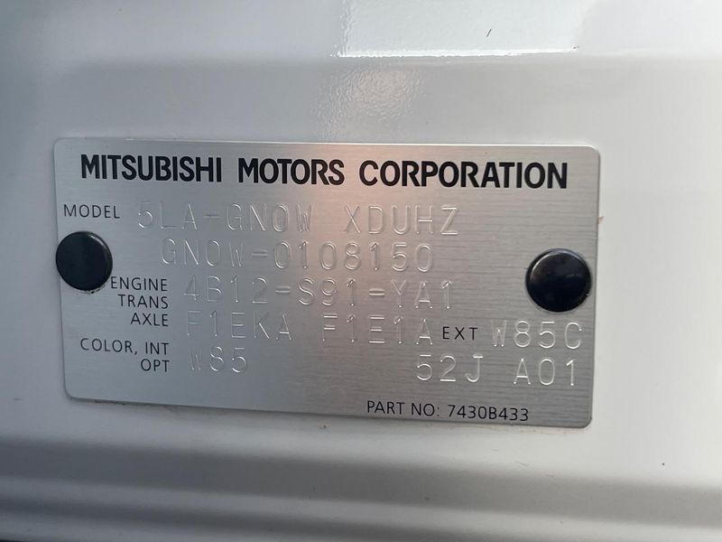 2022 Mitsubishi OUTLANDER PHEV 5LA-GN0W (UW-6a8a63eb601de)[1]