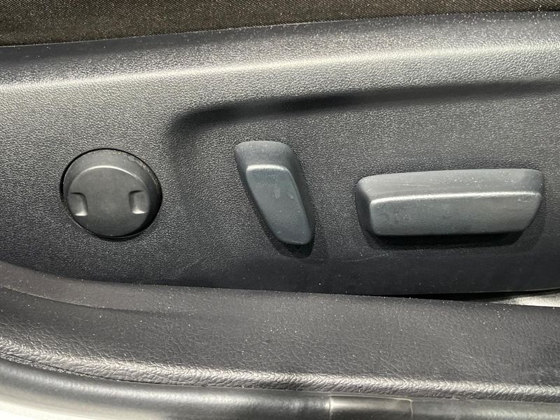 2016 Toyota Mark X DBA-GRX130 (UW-6a8a63f93e448)[29]