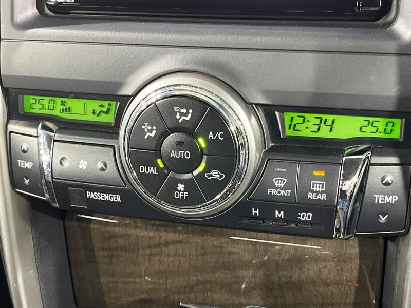 2016 Toyota Mark X DBA-GRX130 (UW-6a8a63f93e448)[19]