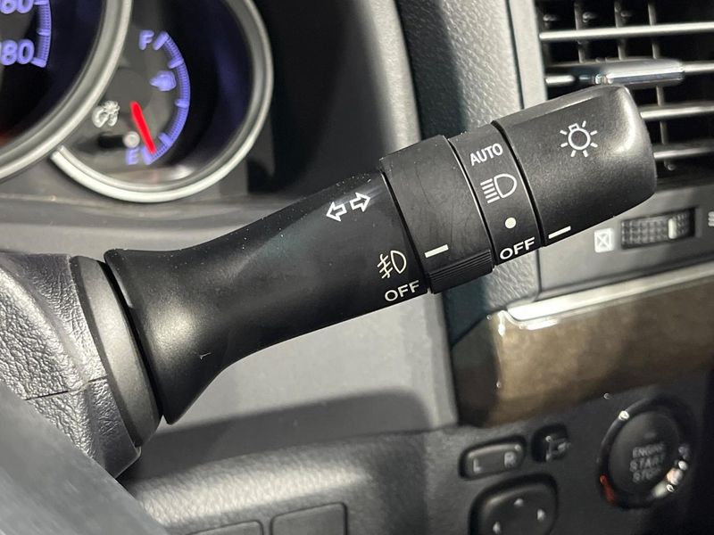 2016 Toyota Mark X DBA-GRX130 (UW-6a8a63f93e448)[11]