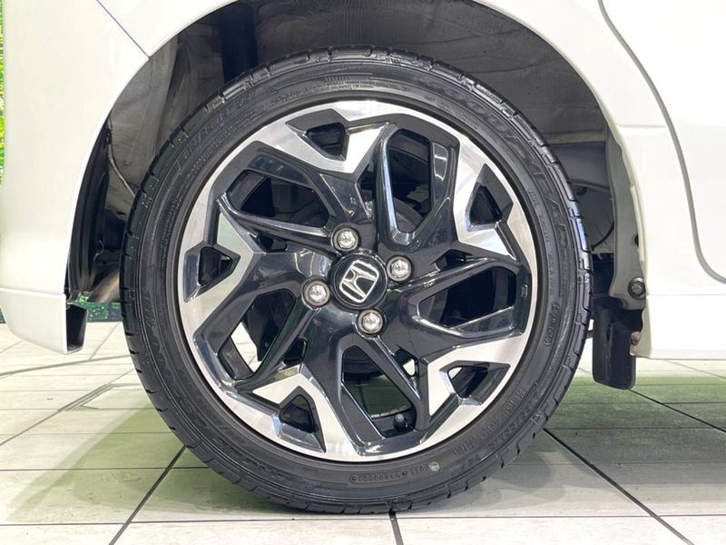 2019 Honda N-BOX CUSTOM DBA-JF3 (UW-6a8a646324598)[14]