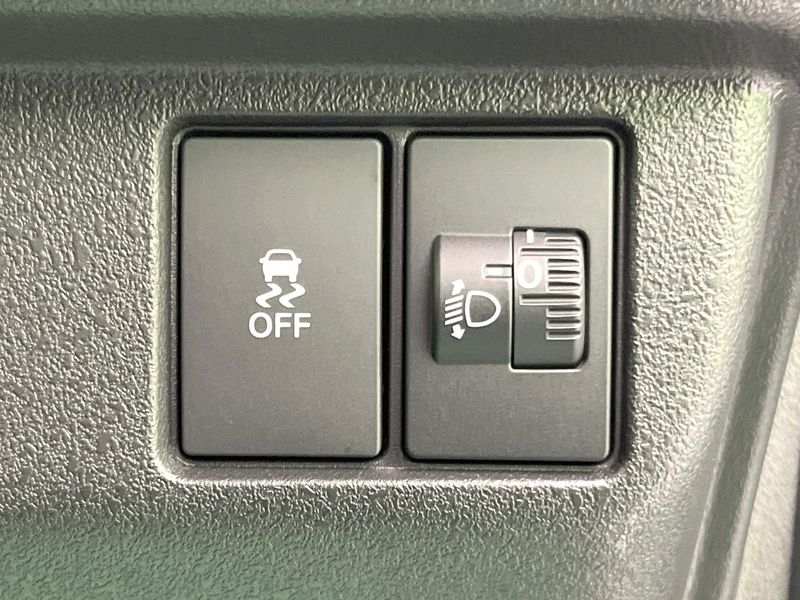 2023 Honda N-BOX CUSTOM 6BA-JF5 (UW-6a8a647571102)[9]