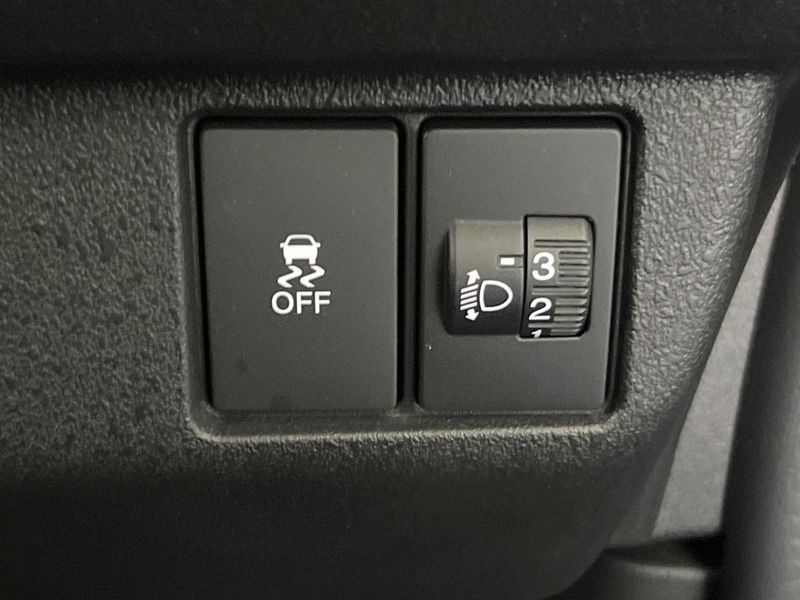 2024 Honda N-BOX CUSTOM 6BA-JF5 (UW-6a8a6476e1153)[16]