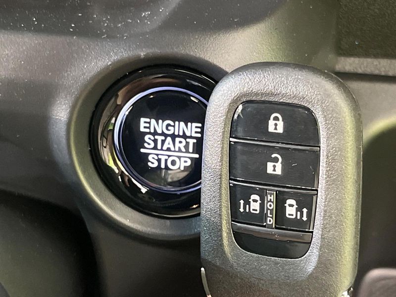 2026 Honda N-BOX CUSTOM 6BA-JF5 (UW-6a8a6485163a0)[7]