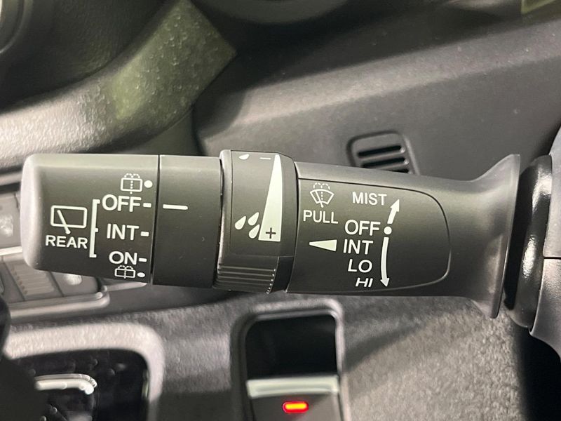 2026 Honda N-BOX CUSTOM 6BA-JF5 (UW-6a8a6485163a0)[28]
