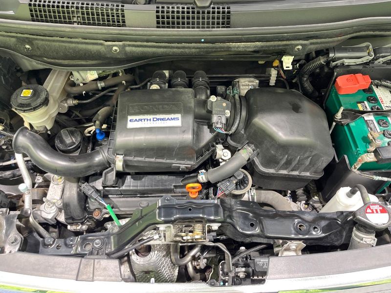 2018 Honda N-WGN Custom DBA-JH2 (UW-6a8a6495eb19d)[12]