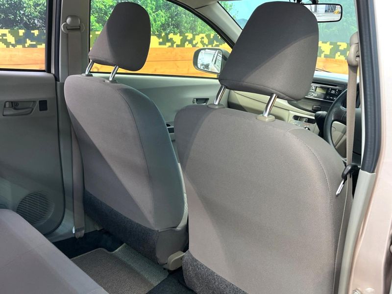 2013 Toyota Pixis Epoch DBA-LA300A (UW-6a8a64c9dd8f4)[22]