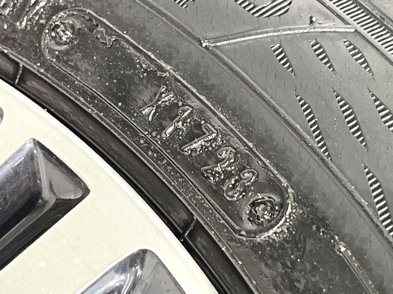 2019 Toyota Pixis Mega DBA-LA700A (UW-6a8a64ec3e2c2)[11]