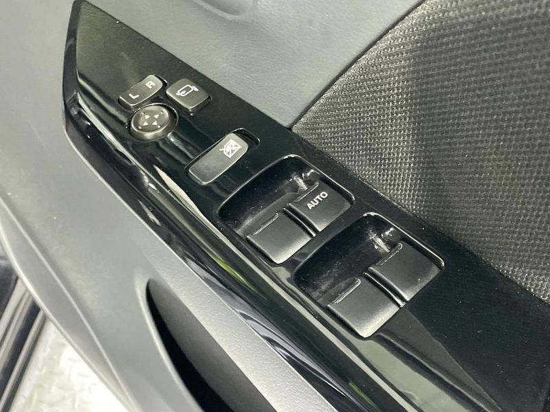 2013 Suzuki Wagon R Stingray DBA-MH34S (UW-6a8a653ce4f44)[19]