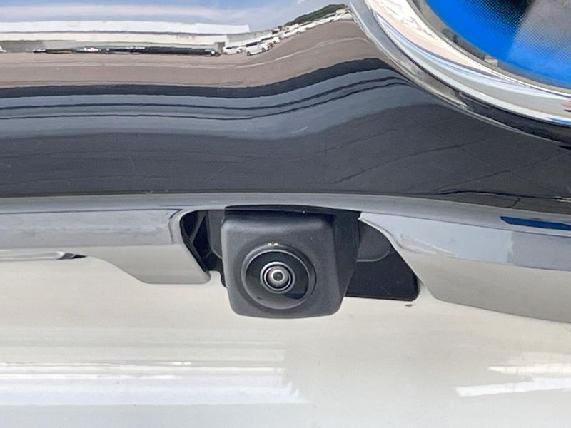 2021 Toyota Yaris 6AA-MXPH10 (UW-6a8a659ae5733)[14]