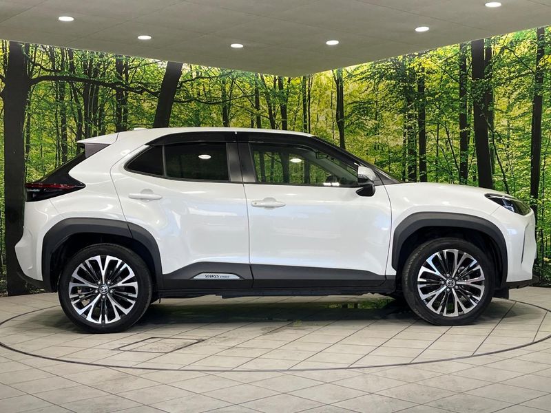2022 Toyota Yaris Cross 6AA-MXPJ15 (UW-6a8a65a6d764d)[22]