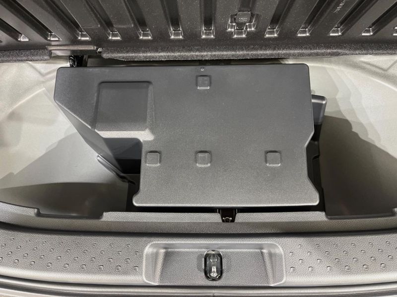 2026 Toyota Sienta 6AA-MXPL10G (UW-6a8a65b31b2ab)[28]