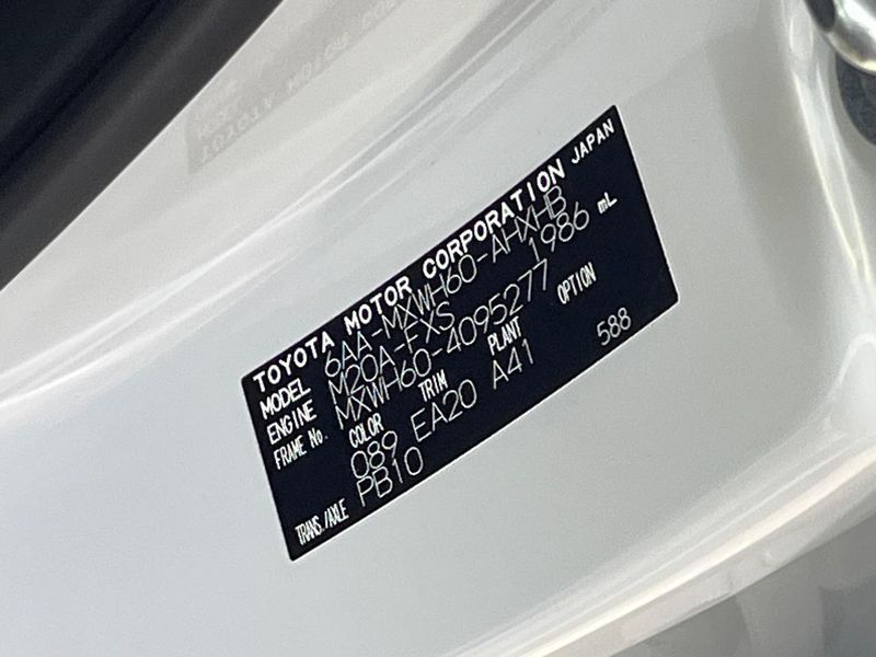 2024 Toyota Prius 6AA-MXWH60 (UW-6a8a65c8061b4)[1]