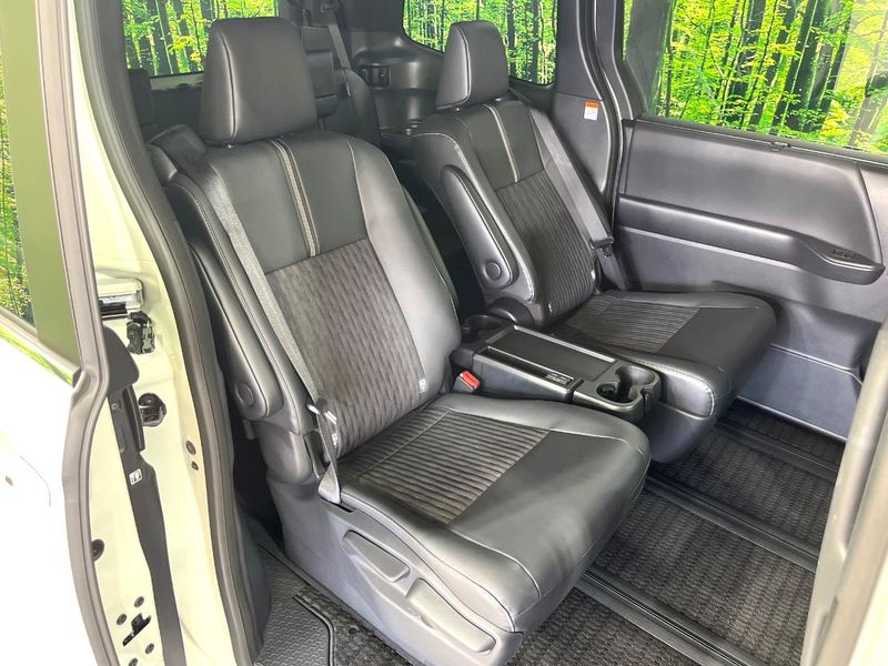 2025 Toyota Noah 6BA-MZRA90W (UW-6a8a65d73b210)[29]