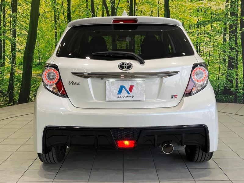 2017 Toyota Vitz DBA-NCP131 (UW-6a8a65d8ed25d)[26]