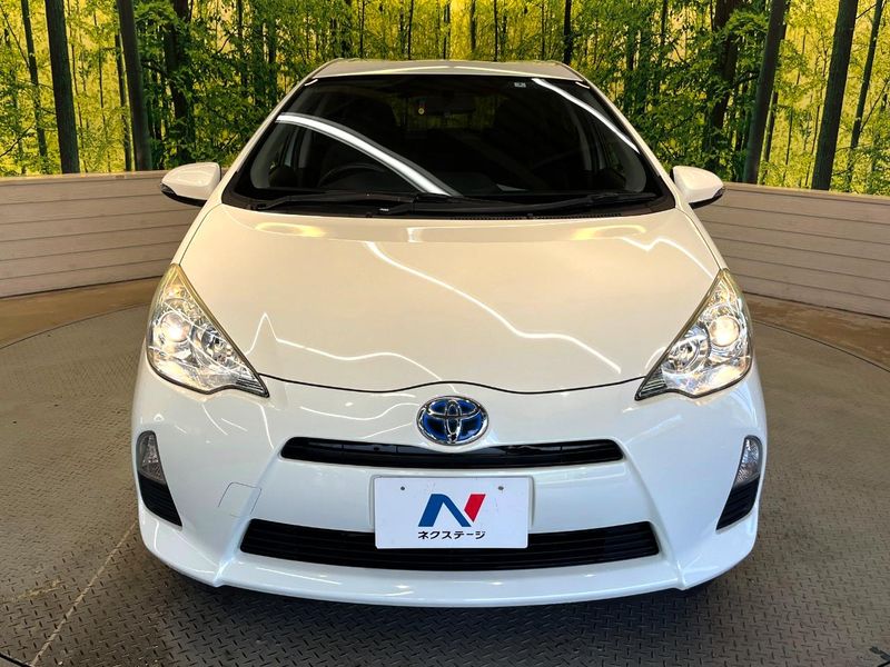 2014 Toyota Aqua DAA-NHP10 (UW-6a8a65dfb7a55)[22]