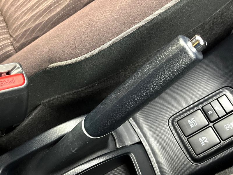 2015 Toyota Aqua DAA-NHP10 (UW-6a8a65e8ef635)[20]