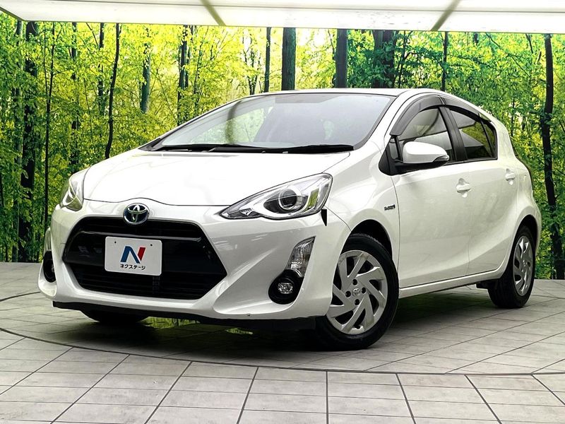 2015 Toyota Aqua DAA-NHP10 (UW-6a8a65e8ef635)[0]