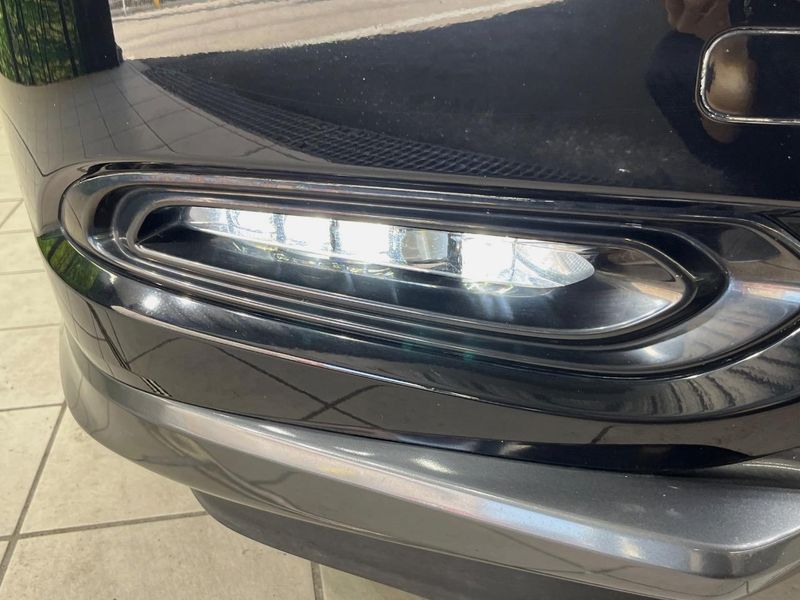 2017 Honda Vezel DAA-RU3 (UW-6a8a661917baa)[25]