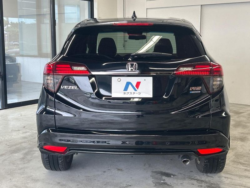 2018 Honda Vezel DAA-RU3 (UW-6a8a66199859d)[27]