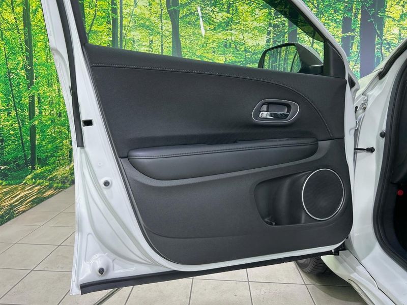 2018 Honda Vezel DAA-RU3 (UW-6a8a6619b8415)[21]