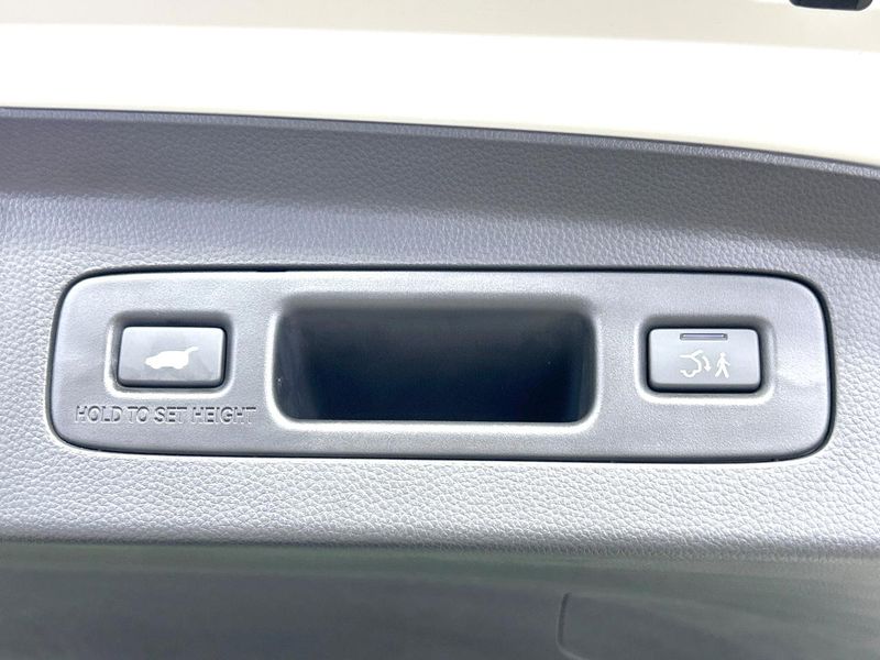 2021 Honda Vezel 6AA-RV5 (UW-6a8a661cce7c4)[11]