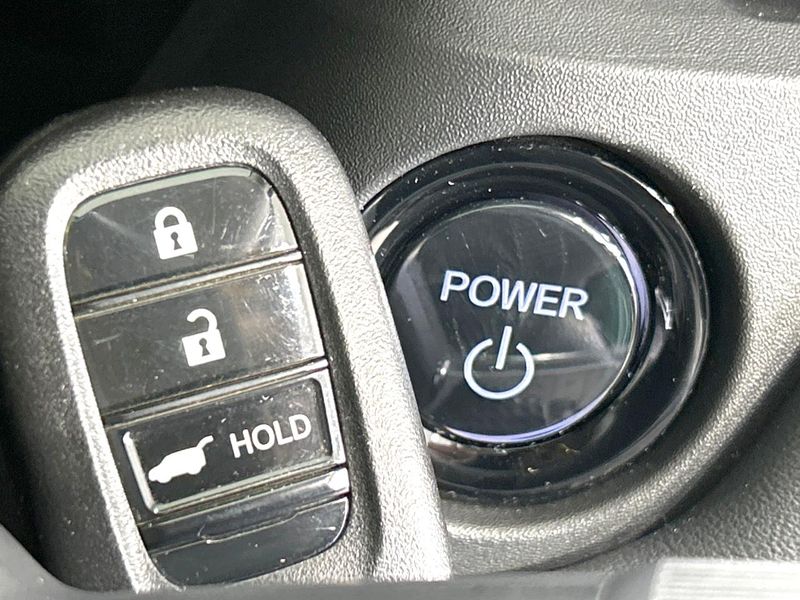 2021 Honda Vezel 6AA-RV5 (UW-6a8a661cce7c4)[24]