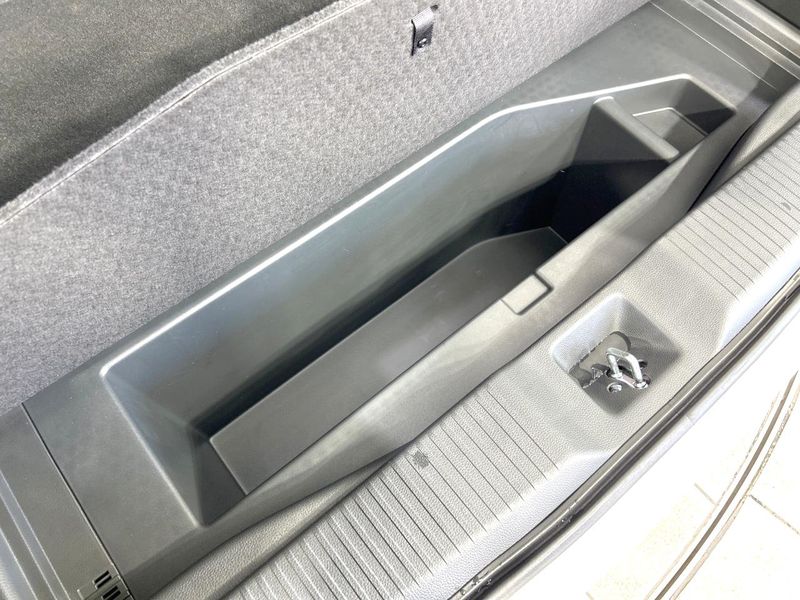 2021 Honda Vezel 6AA-RV5 (UW-6a8a661cce7c4)[10]