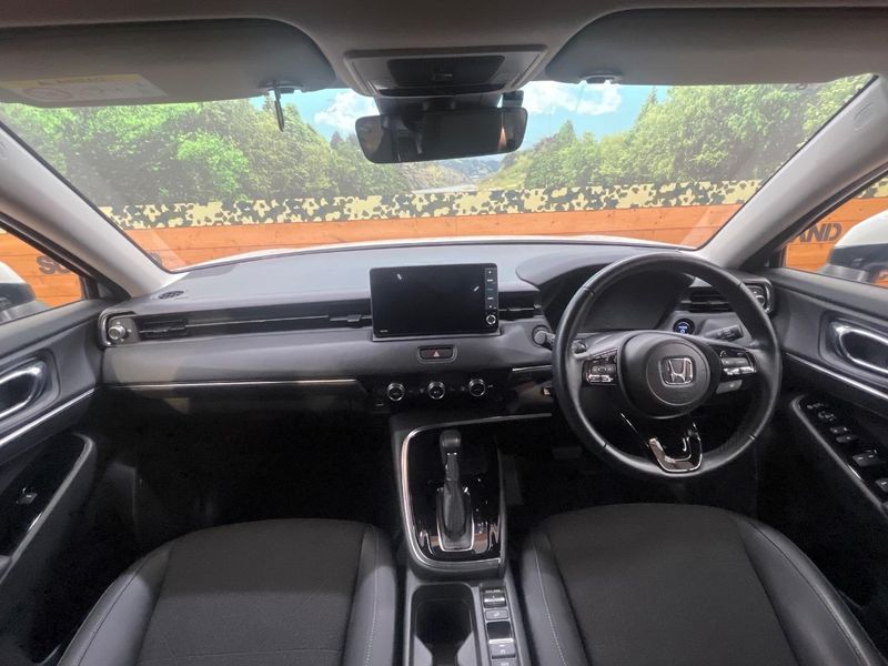 2021 Honda Vezel 6AA-RV5 (UW-6a8a661d518ad)[20]