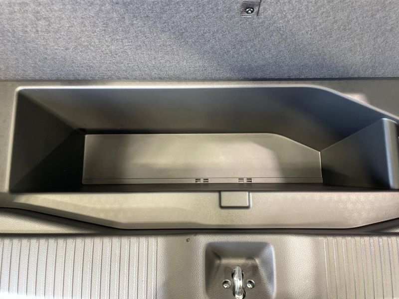 2021 Honda Vezel 6AA-RV5 (UW-6a8a661eeed13)[11]