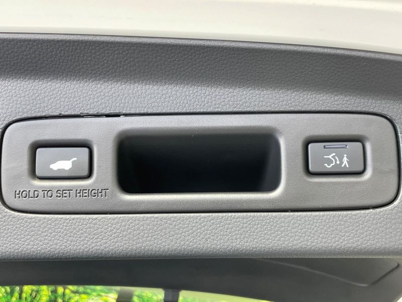 2021 Honda Vezel 6AA-RV5 (UW-6a8a661eeed13)[14]