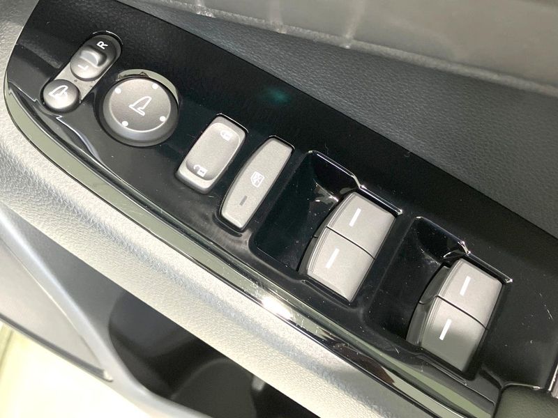2024 Honda Vezel 6AA-RV5 (UW-6a8a662435ee7)[13]