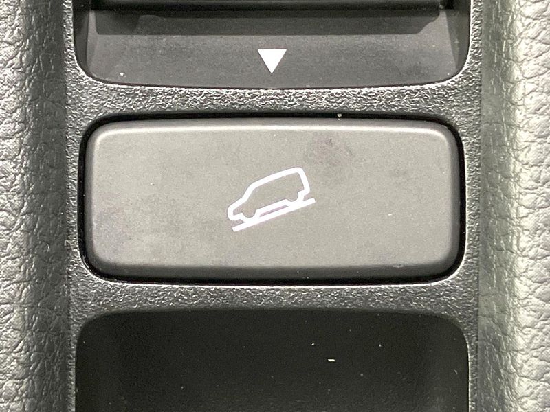 2024 Honda Vezel 6AA-RV5 (UW-6a8a662435ee7)[27]