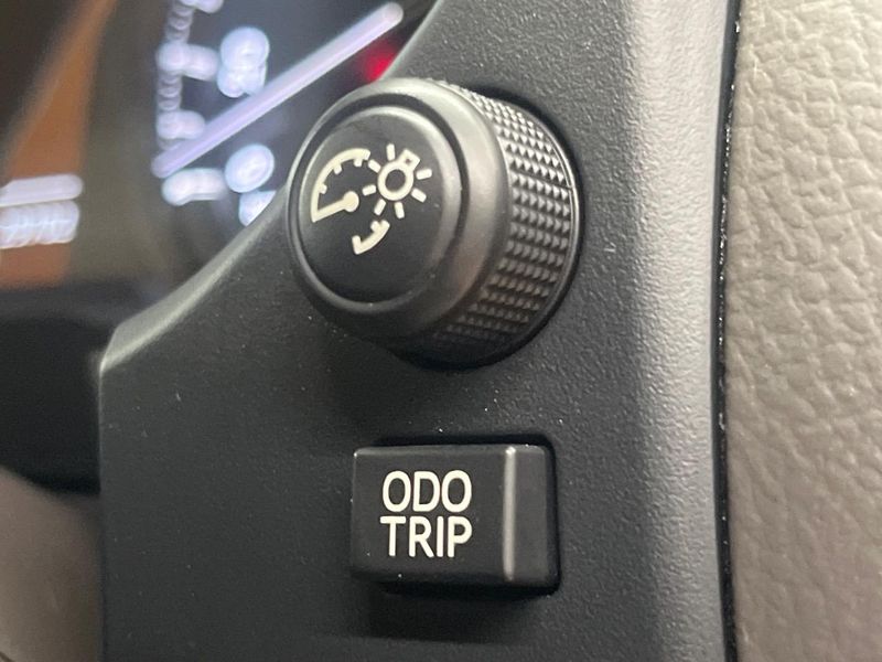 2023 Toyota Land Cruiser Prado 3BA-TRJ150W (UW-6a8a66518375c)[29]